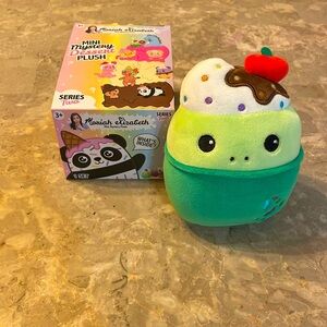 Series 2 Pickle Moriah Elizabeth mini mystery dessert plush
